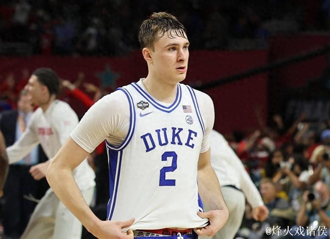 弗拉格成NBA历史首位未满19岁常规赛砍下40+的球员